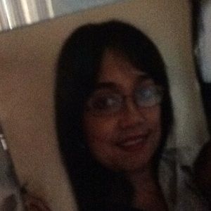 Meet your Posher, Iris